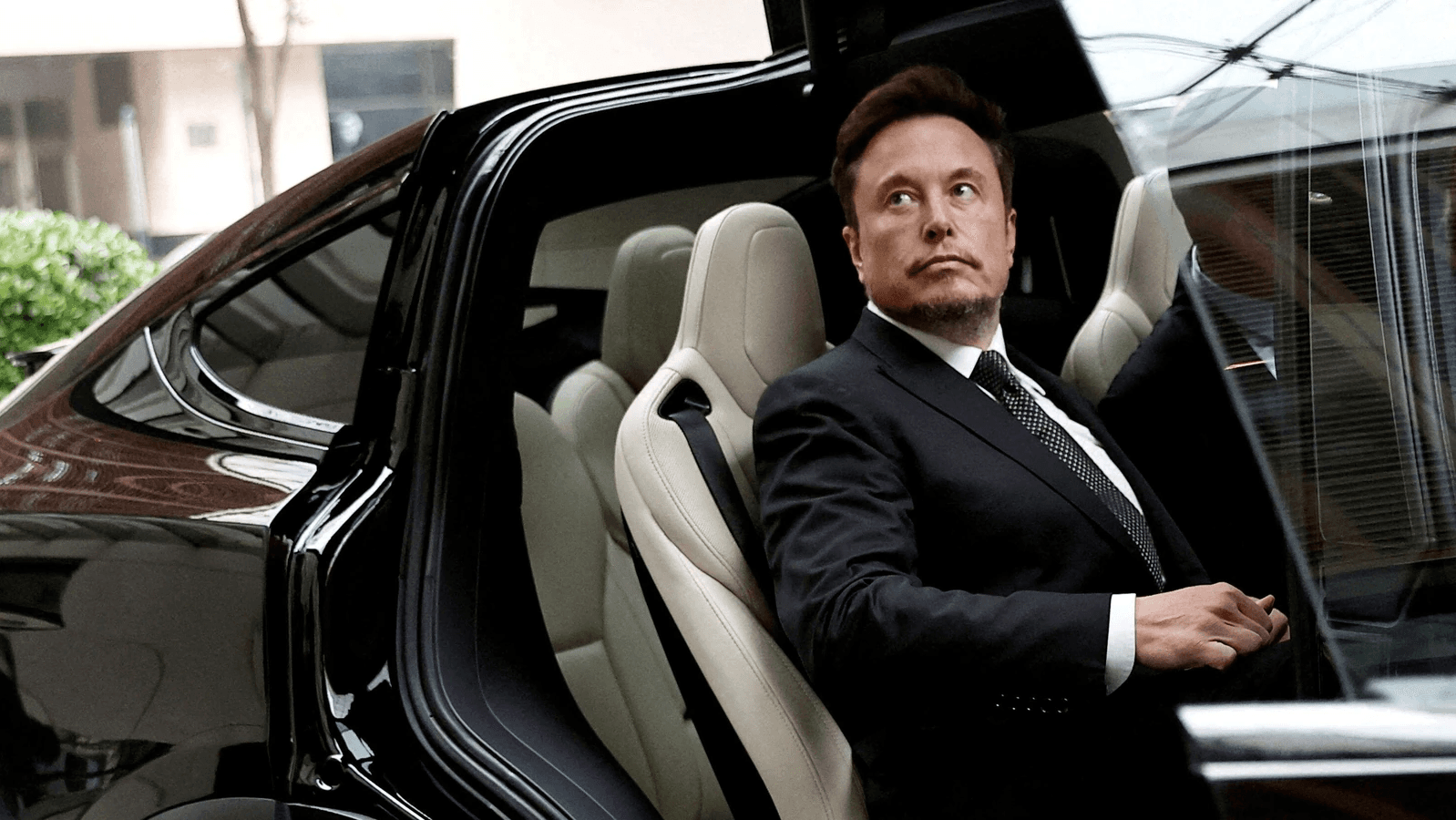 Tesla shares fall 34% in 2024 as top executives reportedly leave the company amid job cuts