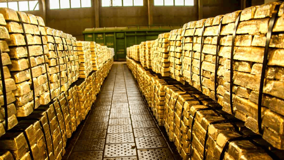 Gold remains below all-time high as investors seek clarity on Federal Reserve cuts